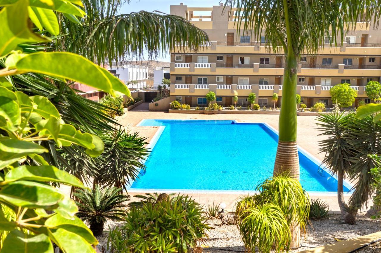 La Perla Beach Apt with Pool El Médano Exterior foto